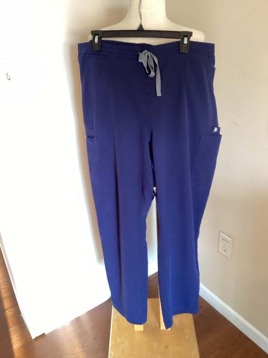 FIGS Pants - FIGS Technical Collection Kade Cargo Scrub Pants in Navy Blue Size XL